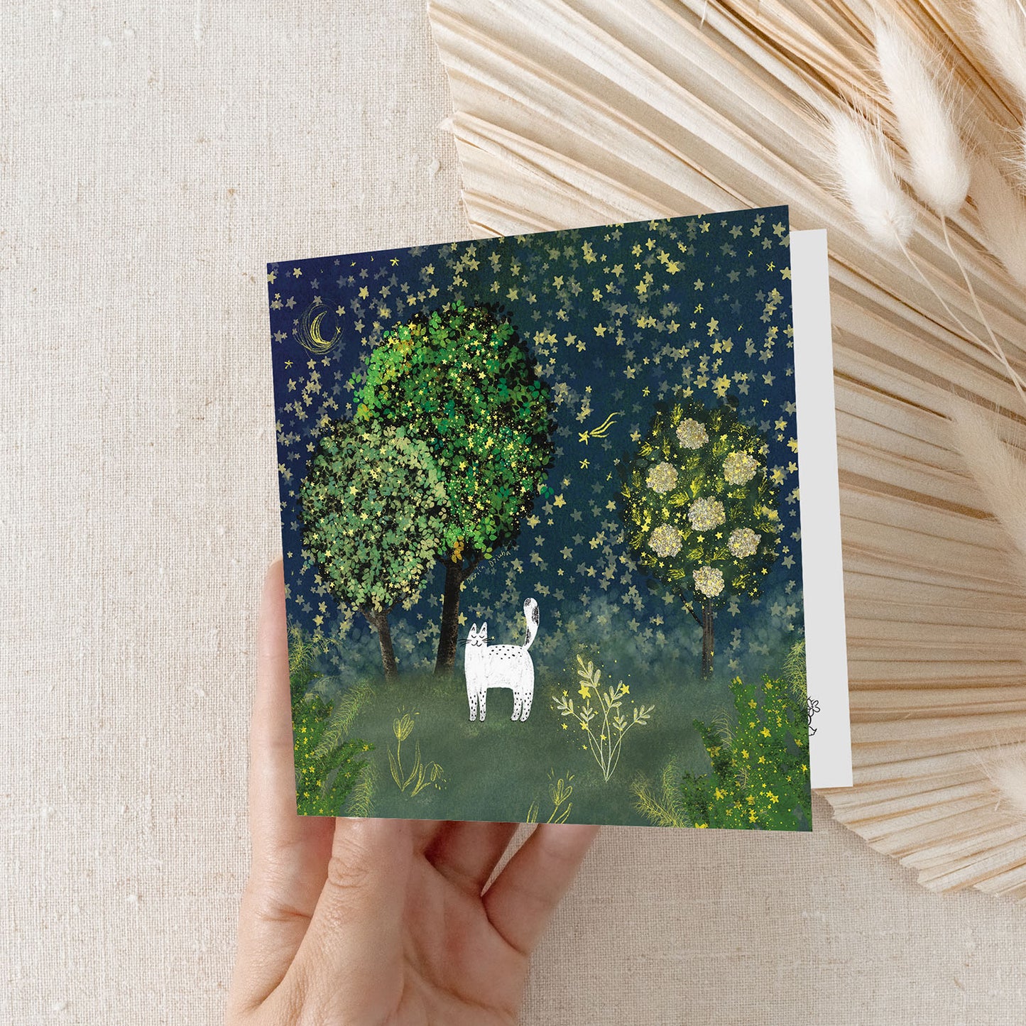 Carte de vœux carrée : Moustaches de la nuit étoilée : une aventure féline céleste - Un chat enchanteur sous les étoiles