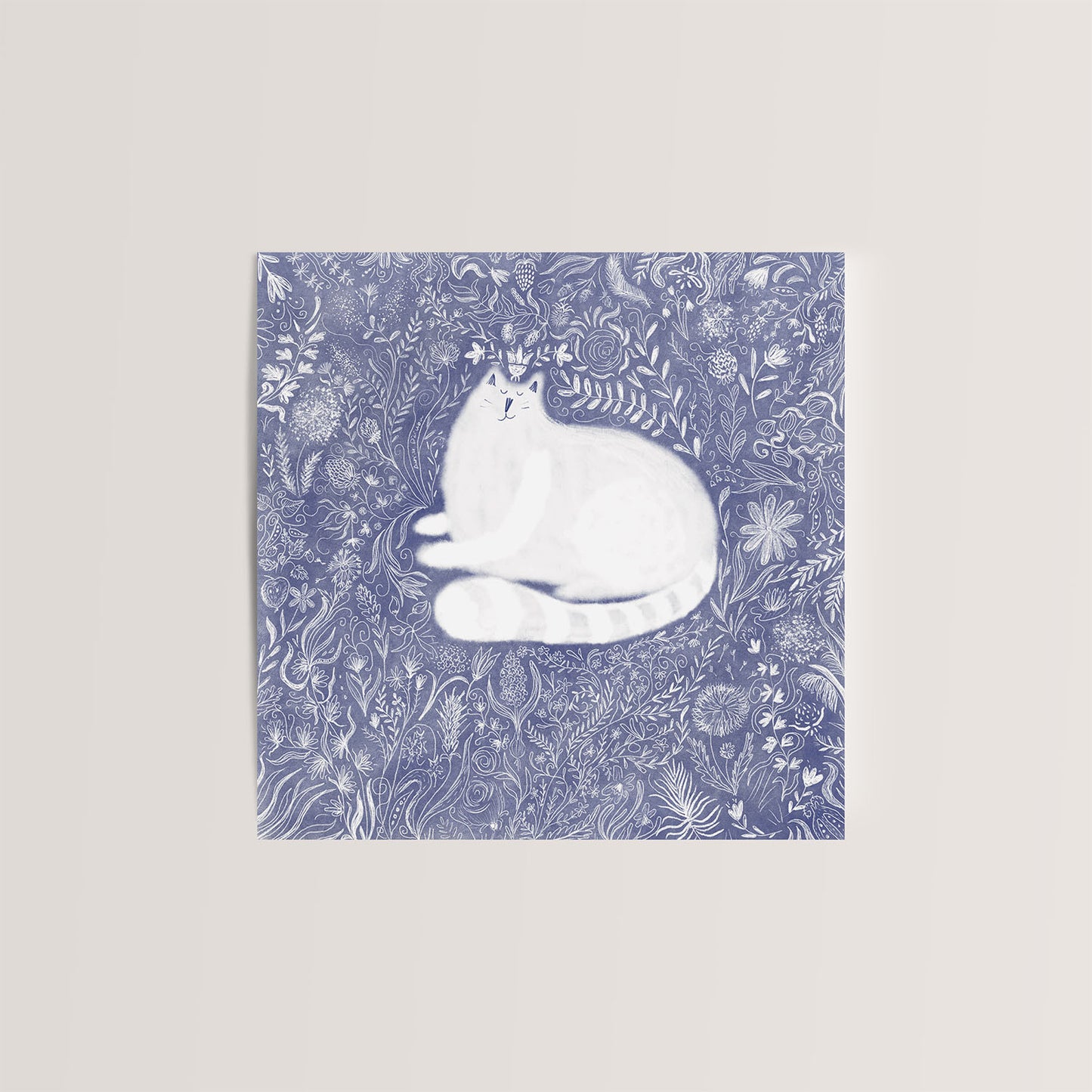 Carte de vœux carrée : Motif floral fantaisiste avec chat blanc