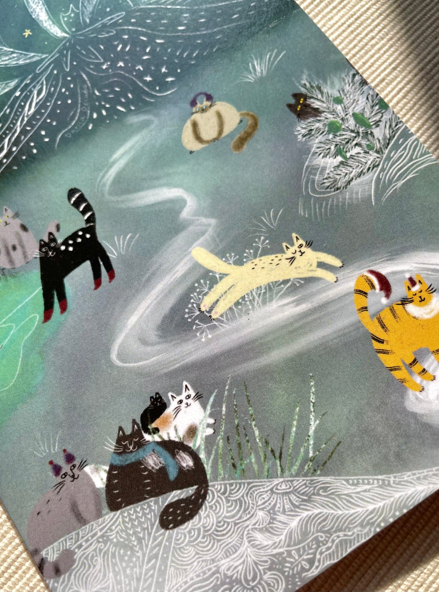 Carte de vœux verticale : Aurora Cats Winter Wonderland