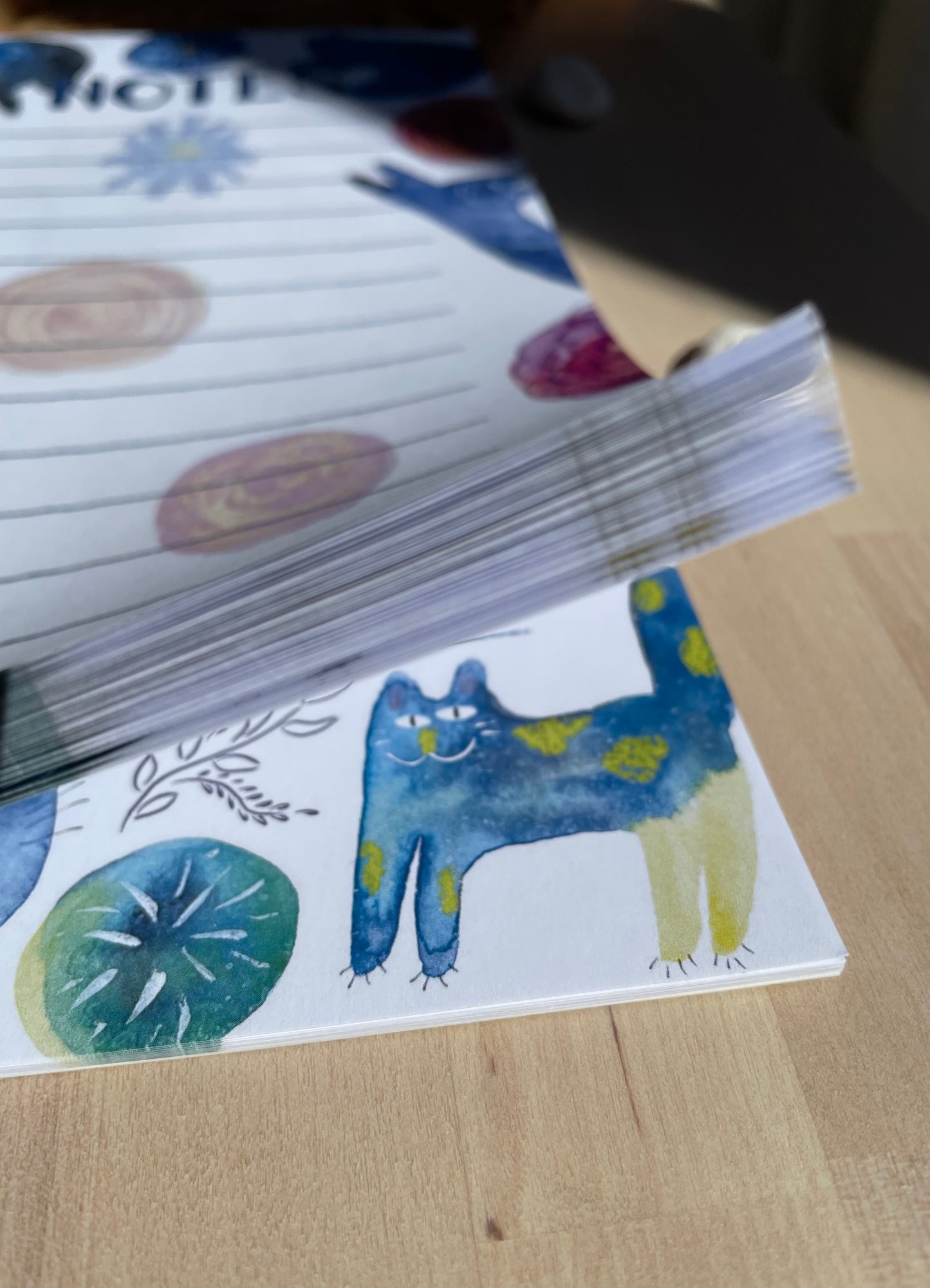 Bloc-notes avec des chats: Chats et fleurs