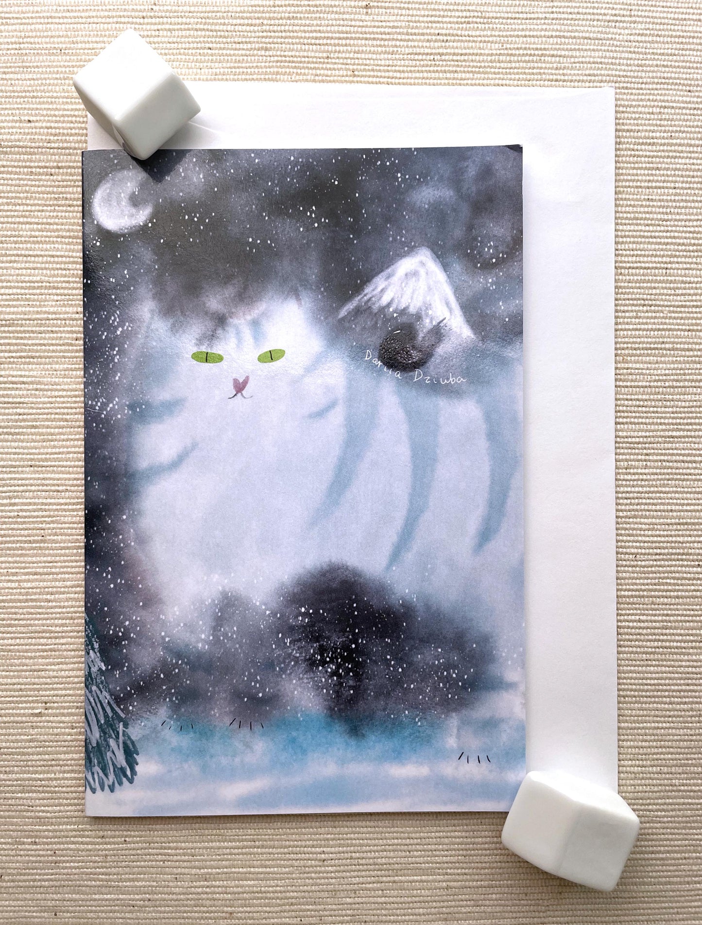 Carte de vœux mystérieuse avec chat d'hiver (4"x6") avec enveloppe - Paysage enneigé de rêve, intérieur vierge, parfait pour les amoureux de l'hiver et des chats
