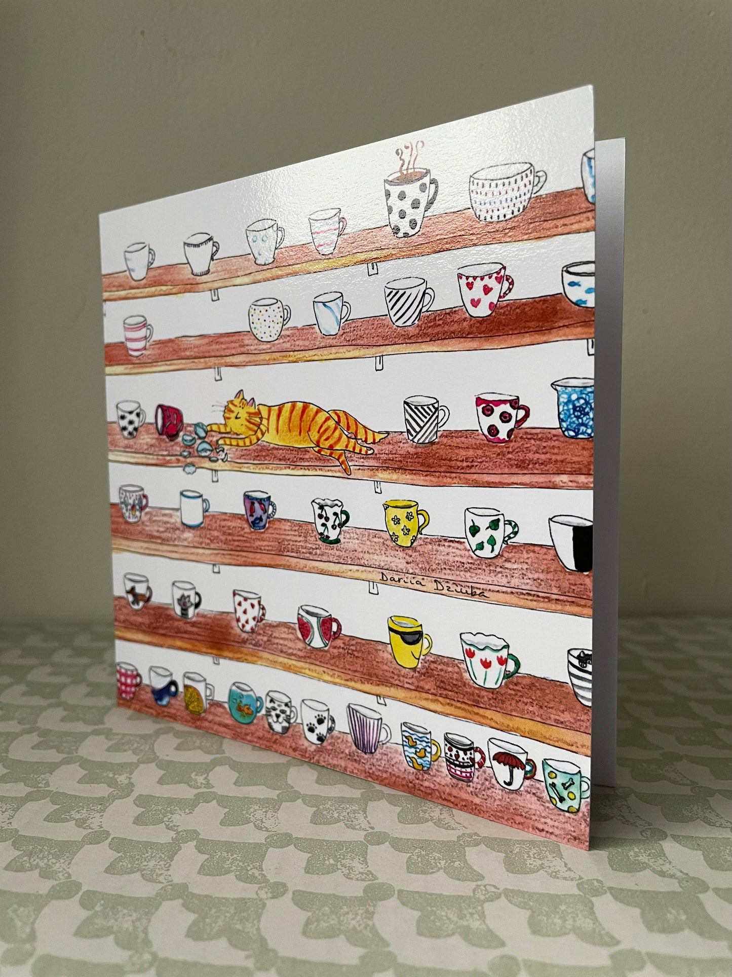 Chat sur une étagère: Carte de vœux pliante