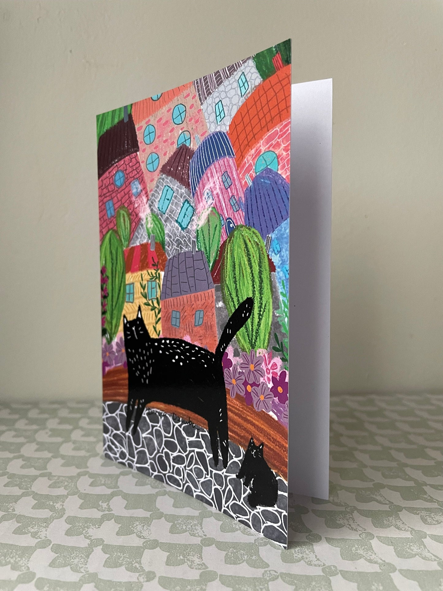 Carte verticale une ville des chats