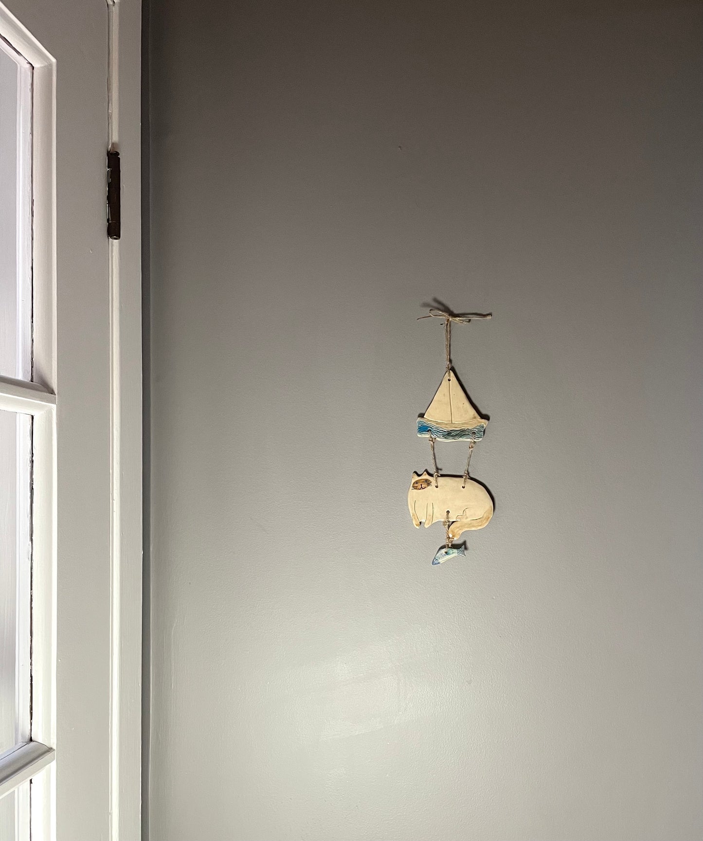 Ceramic cat themed garland: Cat, boat and fish