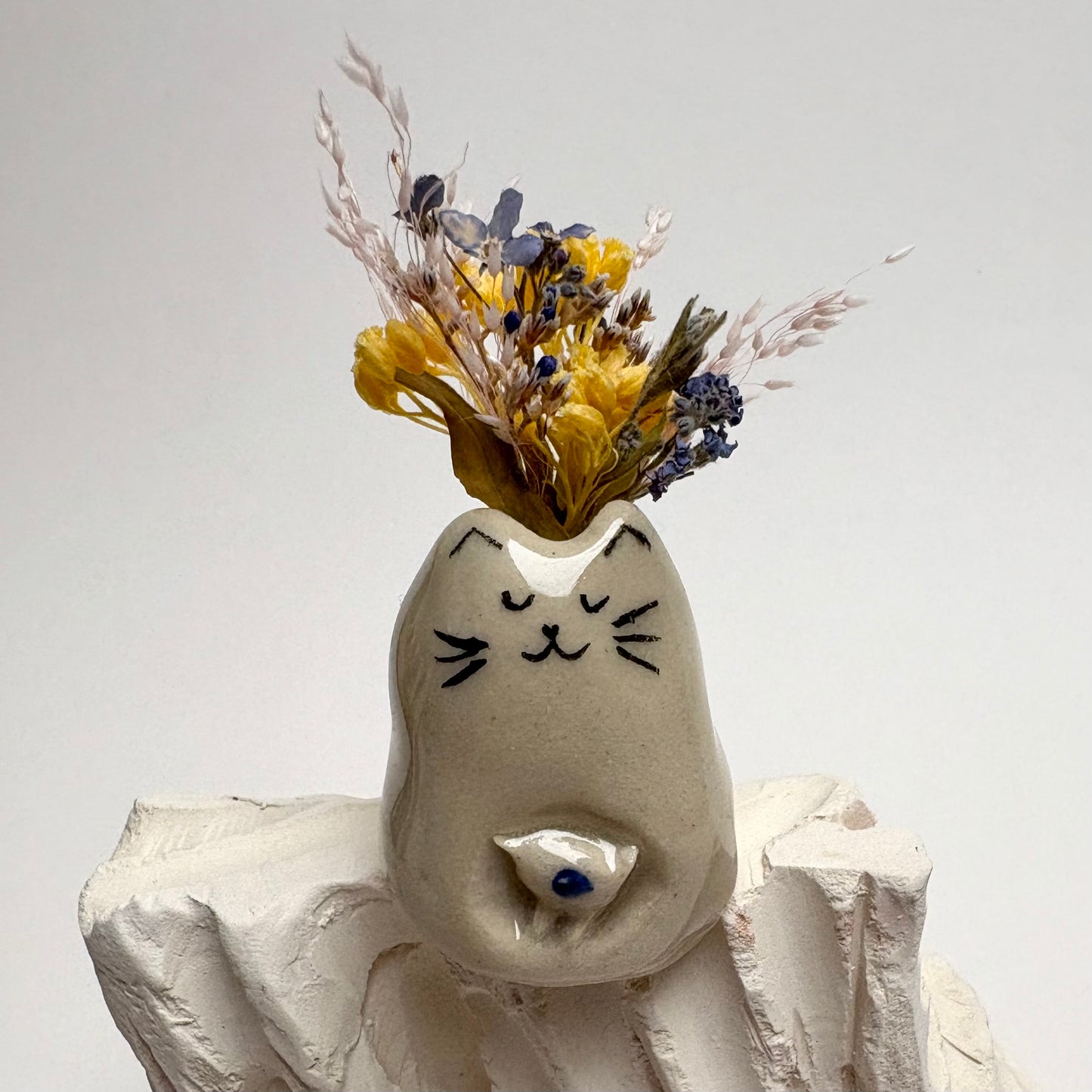 Mini Cat Bud Vase with Carved Heart, Bird, or Fish – Handmade Ceramic Miniature Vase