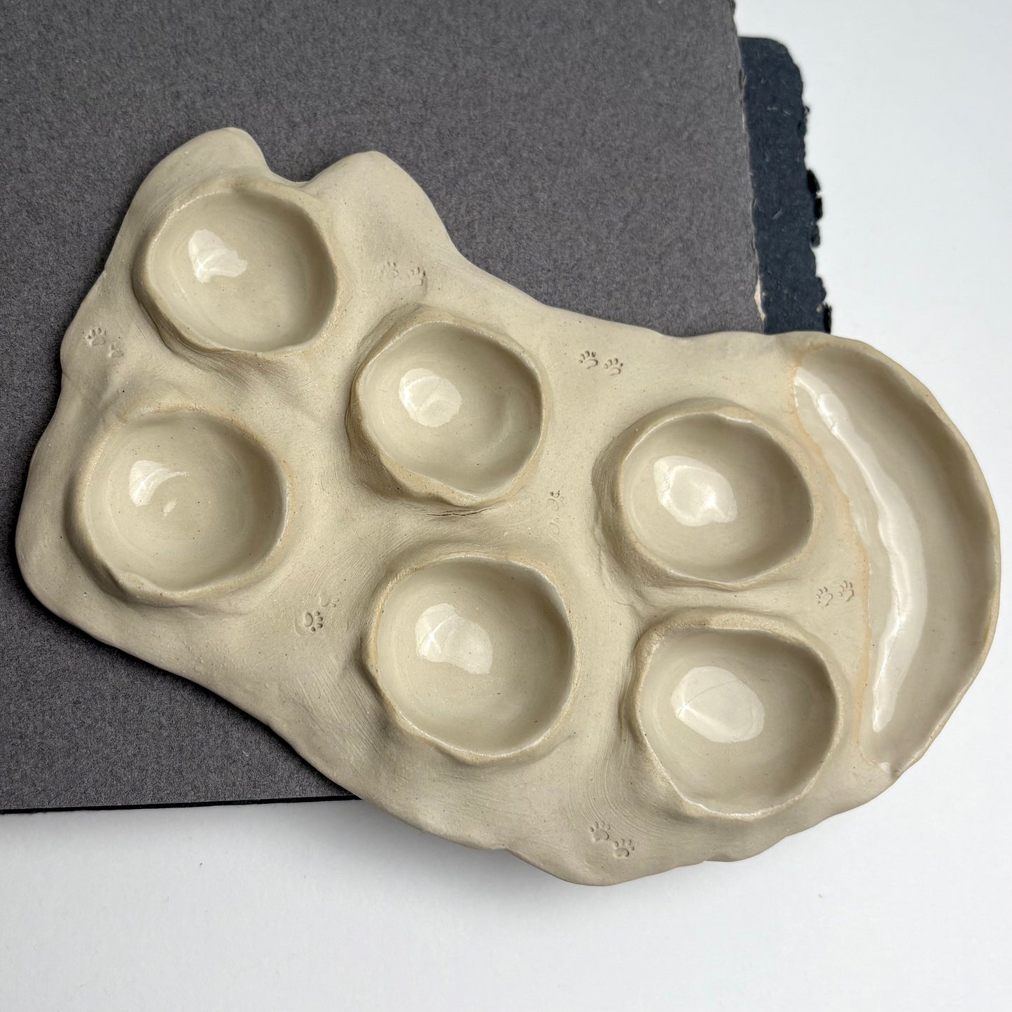 Cat-Shaped Handmade Ceramic Palette for Watercolor & Gouache