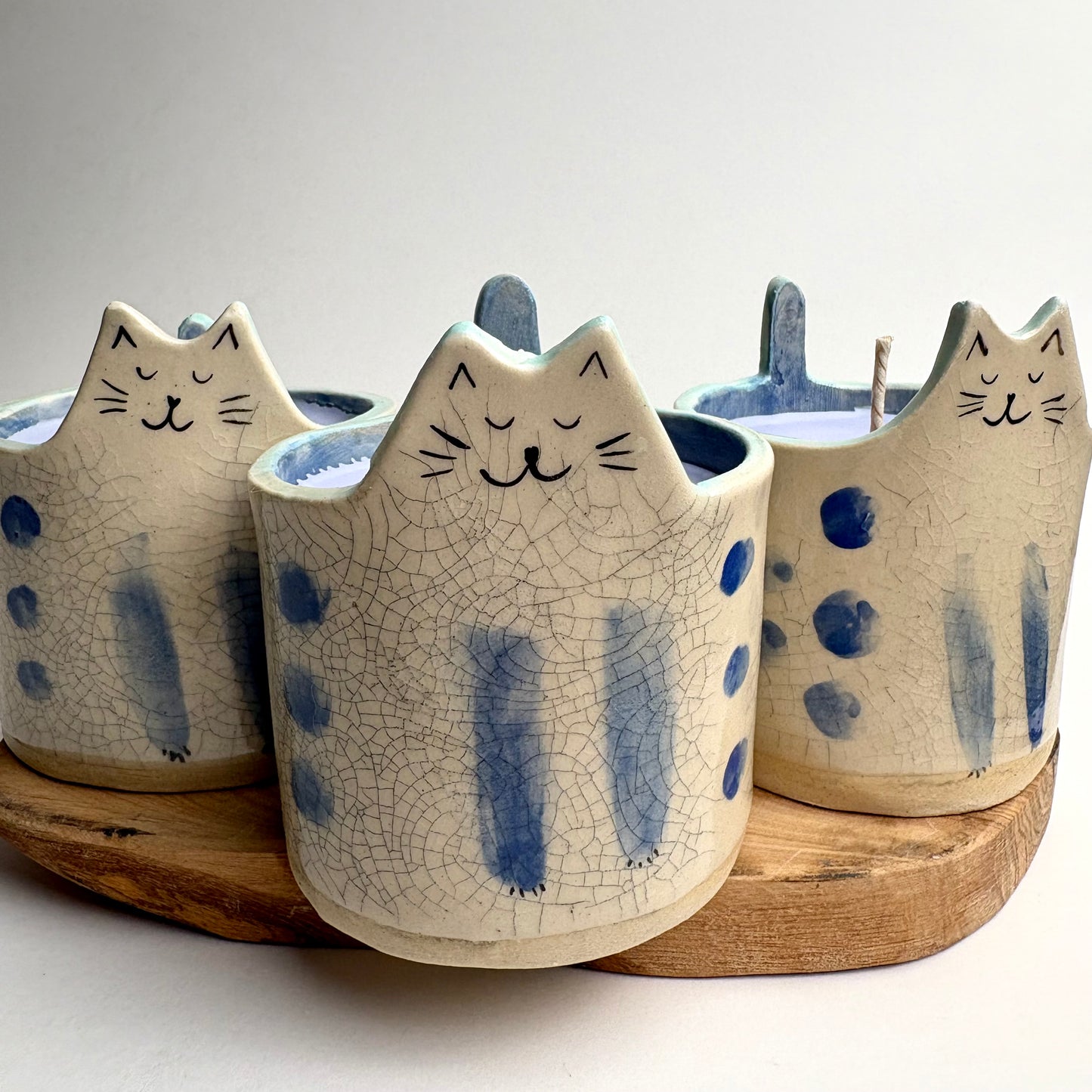 Crackled Handpoured Cat-Shaped Soy Candle/ Reusable Cat Themed Candle Holder/ Lavender and Vanilla Candles/ Christmas Gift for Cat Lovers