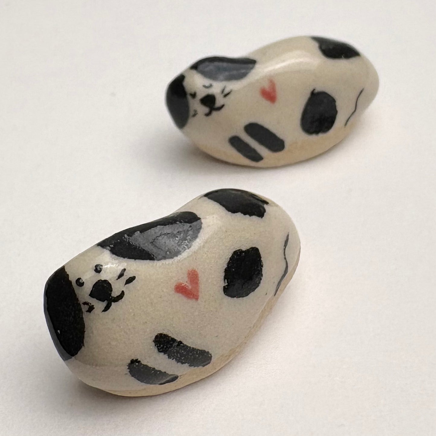 Tiny Hand-Sculpted Ceramic Dogs with Heart – Assorted Designs
