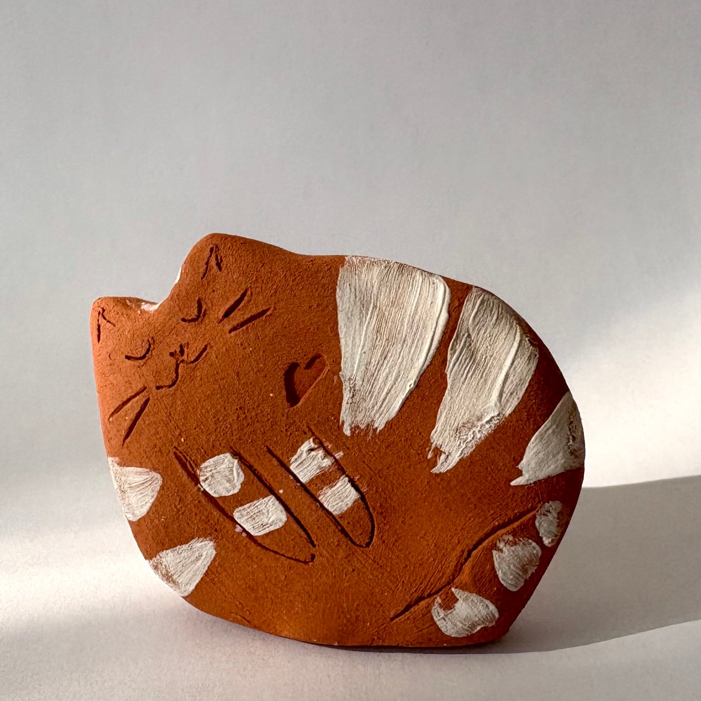 Terracotta Cat Sugar Saver and Essential Oil Diffuser – Handcrafted Standing Figurine