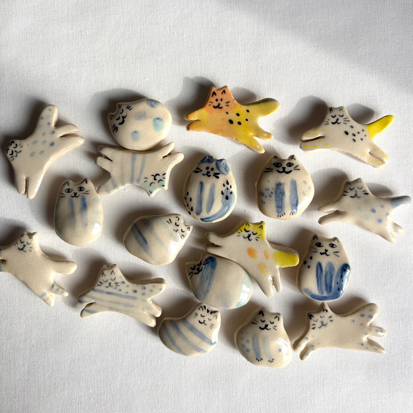 Tiny Cat-Shaped Ceramic Magnets: Bright and Assorted
