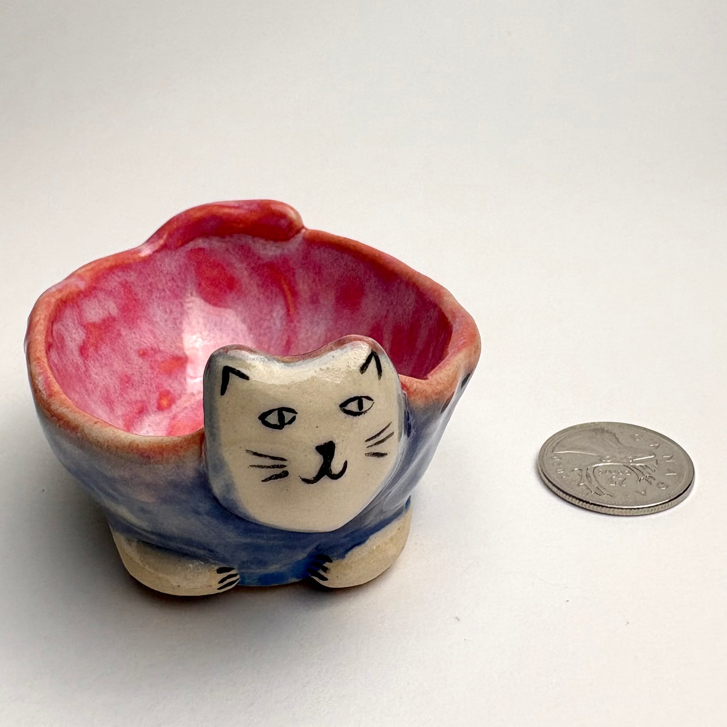 Handmade Cat Dish – Small Ceramic Bowl for Rings, Sauce, Olives, Tiny Snacks – White Clay Cat Pottery Gift
