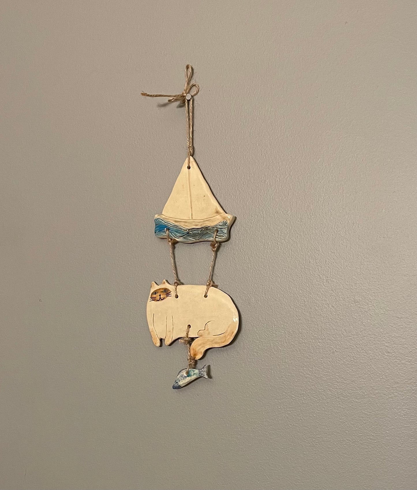 Ceramic cat themed garland: Cat, boat and fish