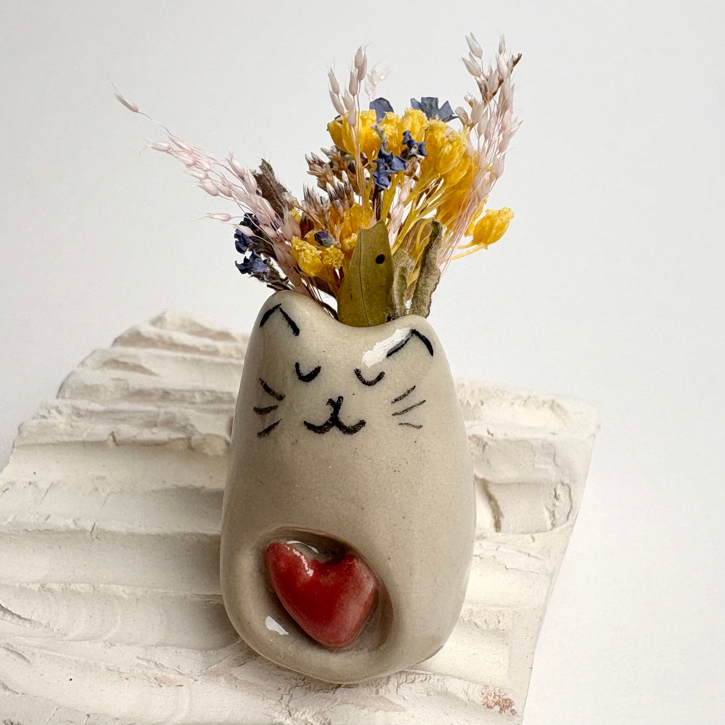 Mini Cat Bud Vase with Carved Heart, Bird, or Fish – Handmade Ceramic Miniature Vase