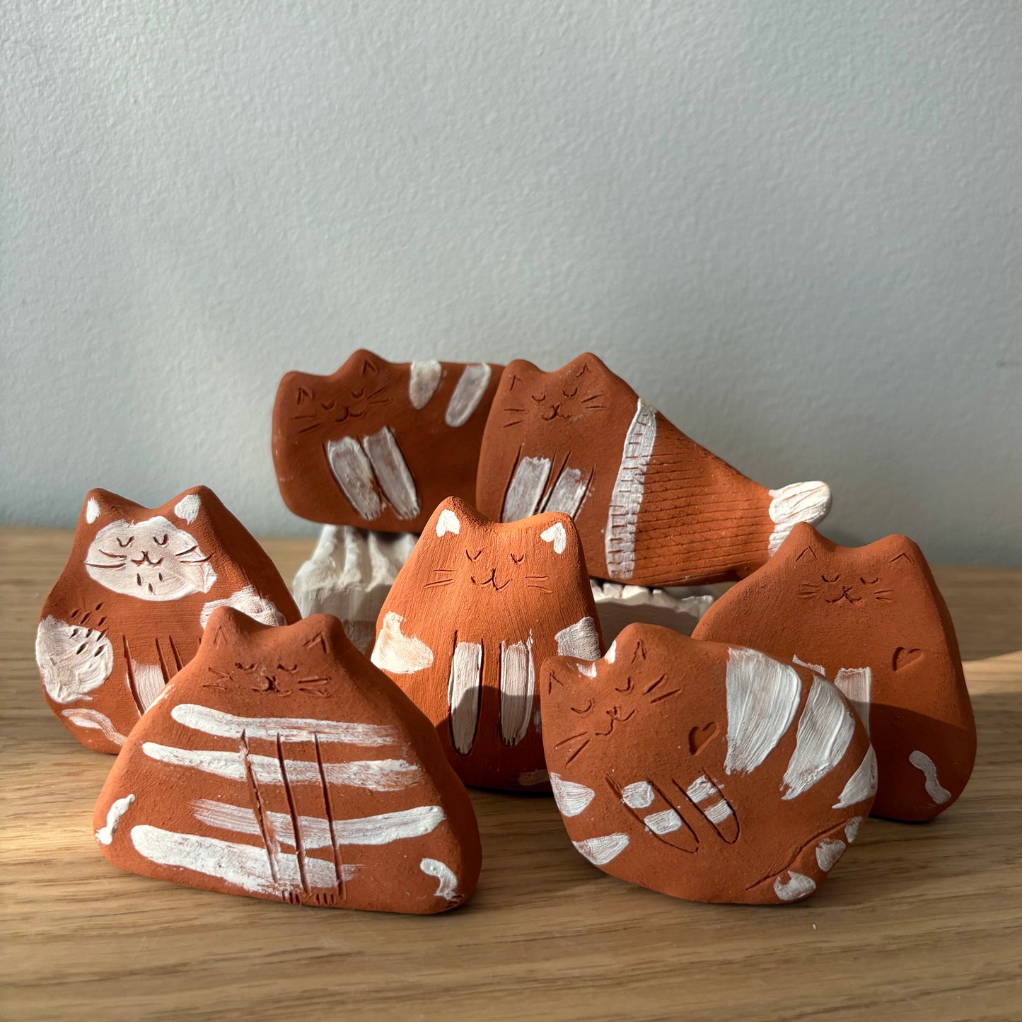 Terracotta Cat Sugar Saver and Essential Oil Diffuser – Handcrafted Standing Figurine