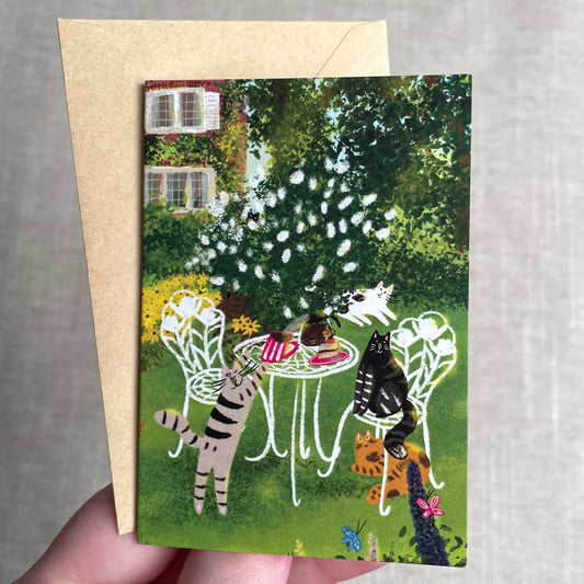 Mini card: Cats in a Front Yard