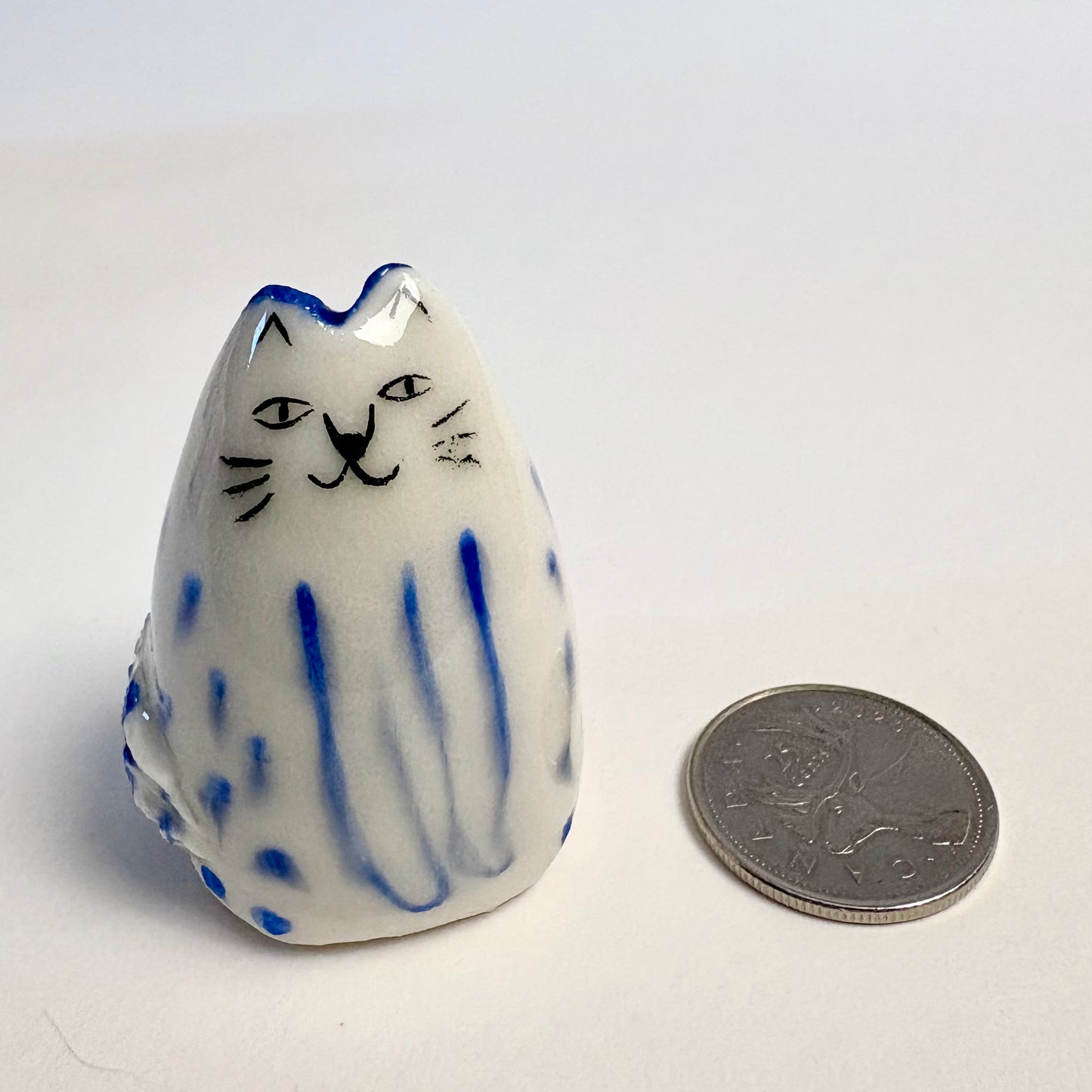Tiny Blue Leopard Cat Vase – Handcrafted Porcelain Mini Bud Vase