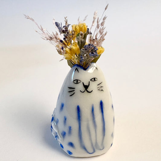 Tiny Blue Leopard Cat Vase – Handcrafted Porcelain Mini Bud Vase