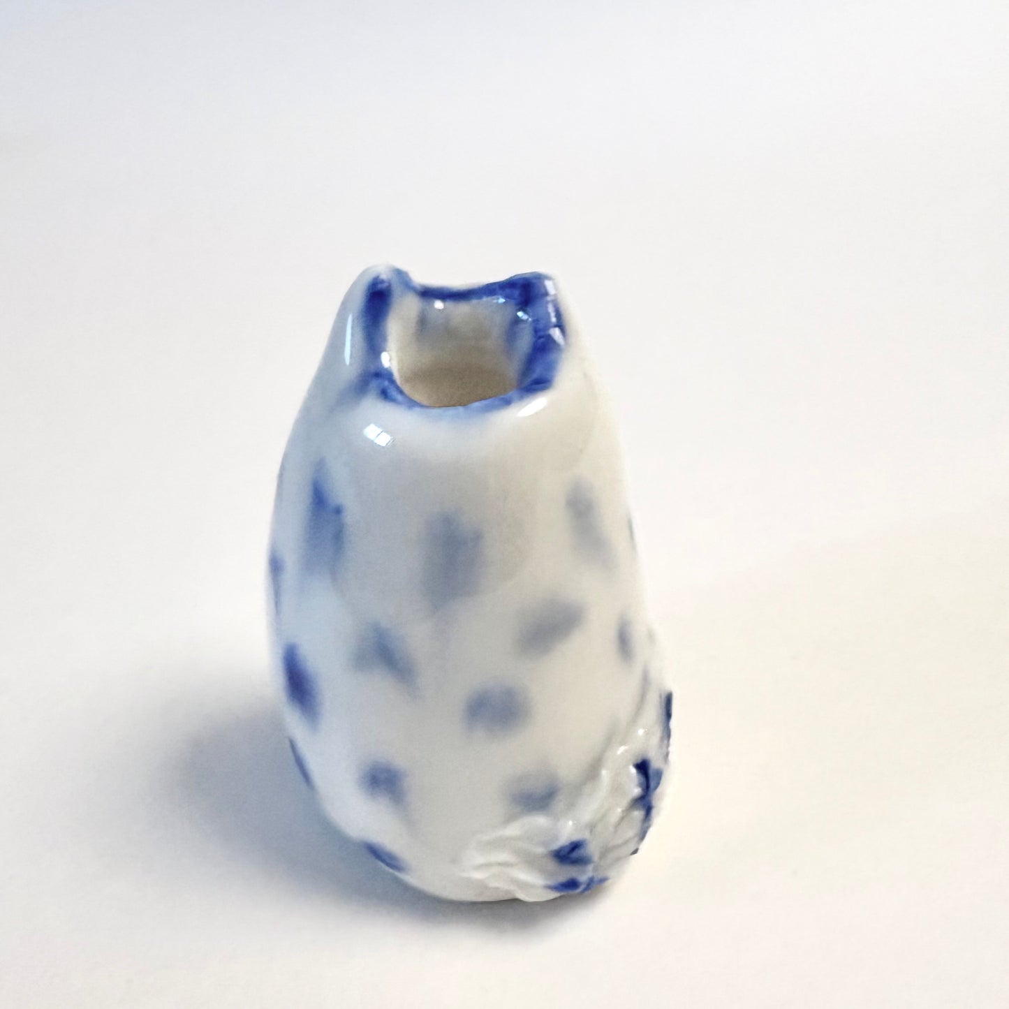 Tiny Blue Leopard Cat Vase – Handcrafted Porcelain Mini Bud Vase