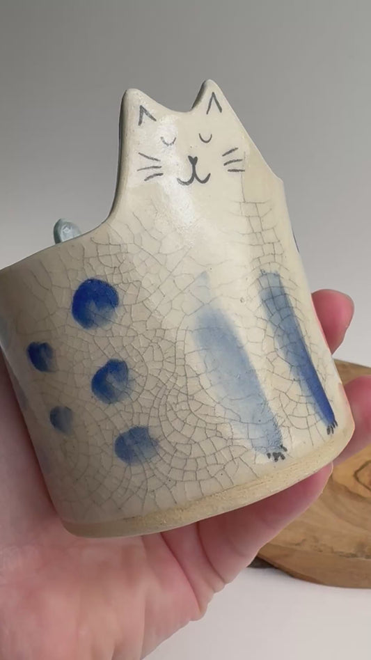 Crackled Handpoured Cat-Shaped Soy Candle/ Reusable Cat Themed Candle Holder/ Lavender and Vanilla Candles/ Christmas Gift for Cat Lovers